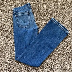Womens bootleg Joe’s Jeans size 26